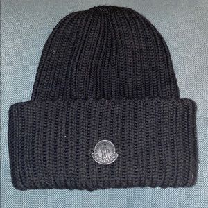 Authentic Moncler over size hat